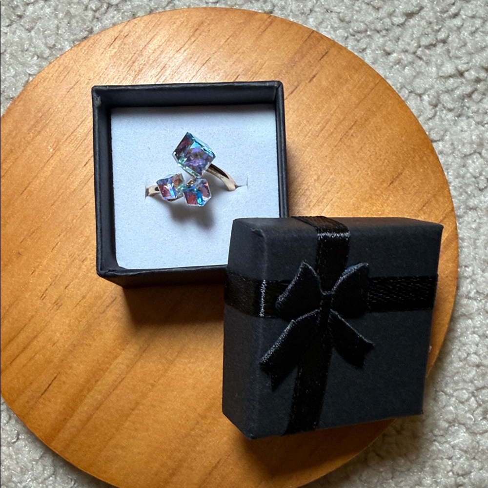 Felicias 925 Silver Iridescent Crystal Ring - Picture 10 of 11